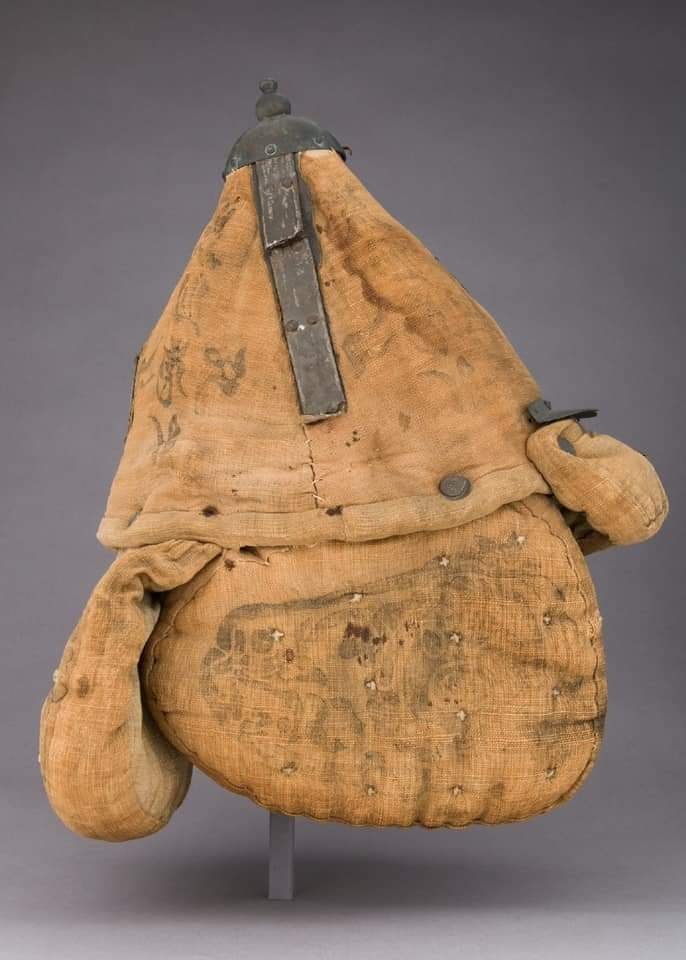 美国大都会博物馆藏朝鲜王朝道教符文棉甲__财经头条