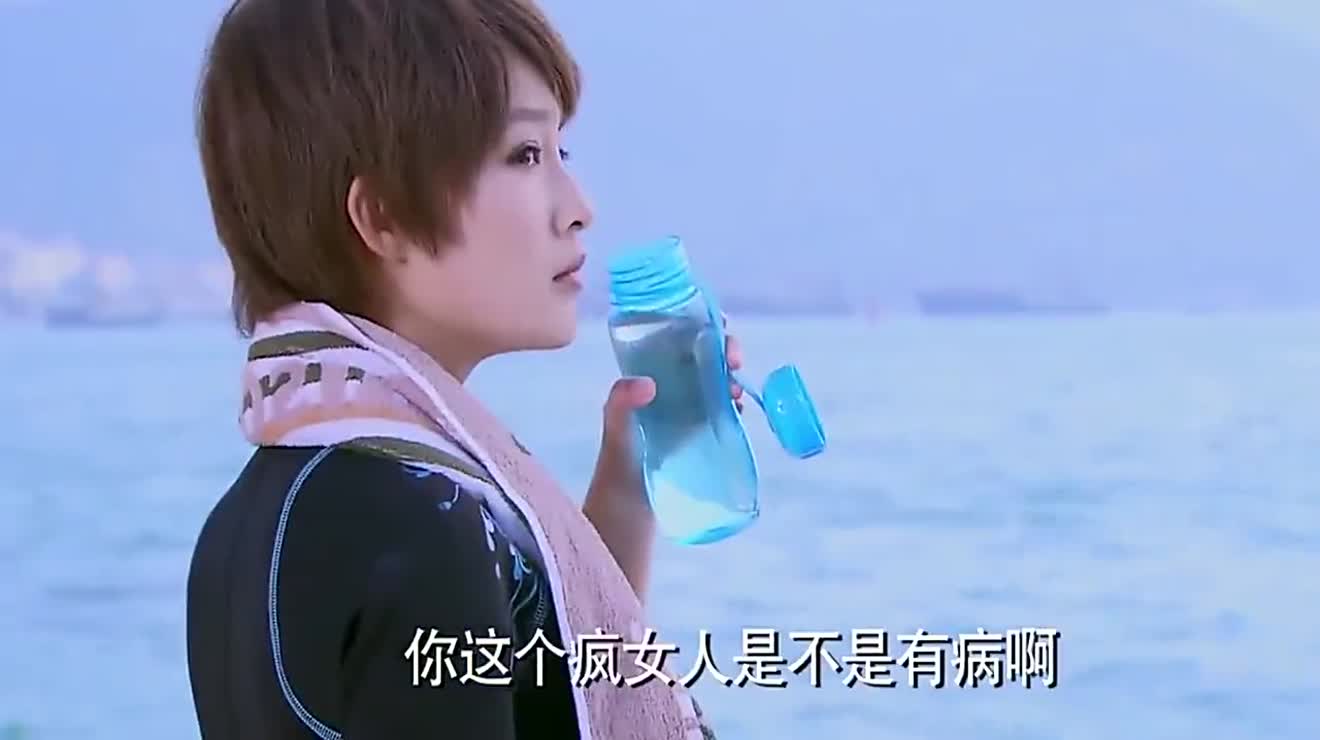 鱼幼薇一早就和韩铭斗嘴,韩铭怕她受伤,幼薇根本不愿让他管