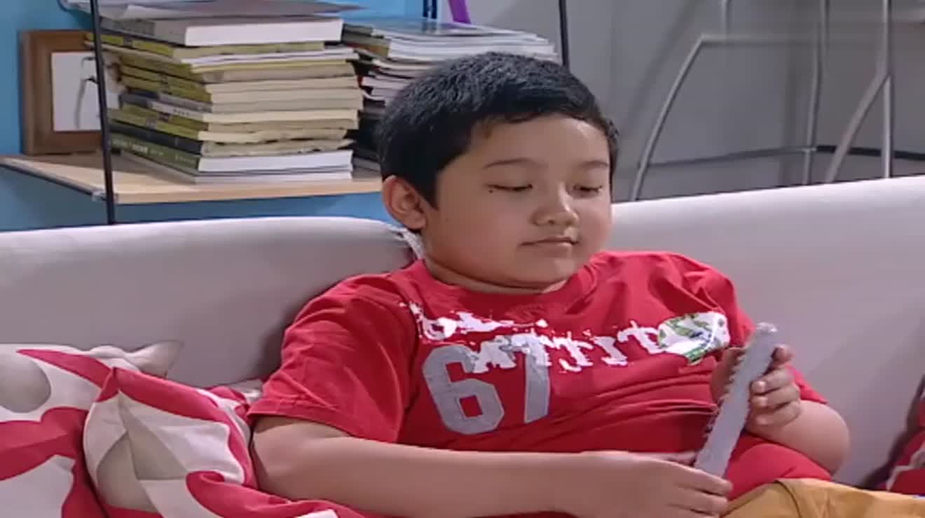 家有儿女爆笑片段刘星小雨用歇后语吵架拿着萝卜打架笑喷了