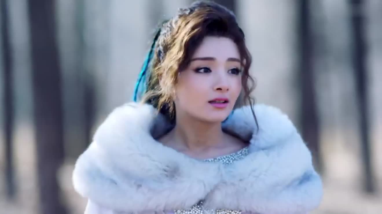 幻城岚裳重生后竟认识梨落的神兽还叫出了名字