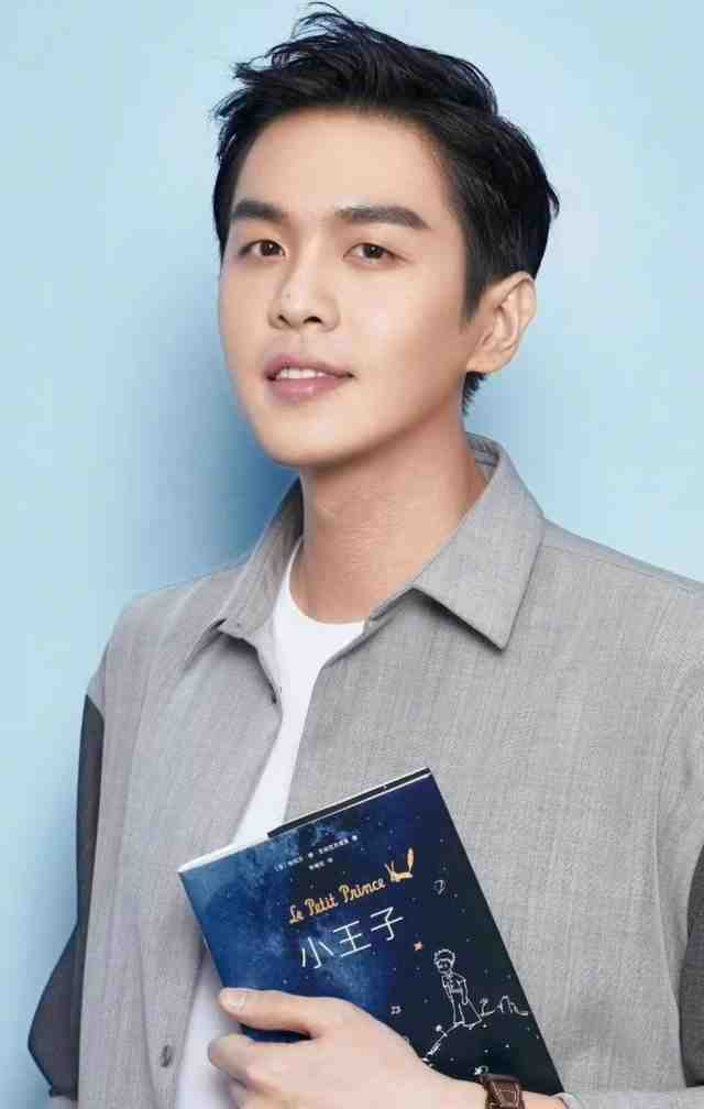 曝演员张若昀父亲张健成老赖,拒不履行法律义务,涉案金额上千万休闲区蓝鸢梦想 - Www.slyday.coM 曝演员张若昀父亲张健成老赖,拒不履行法律义务,涉案金额上千万休闲区蓝鸢梦想 - Www.slyday.coM