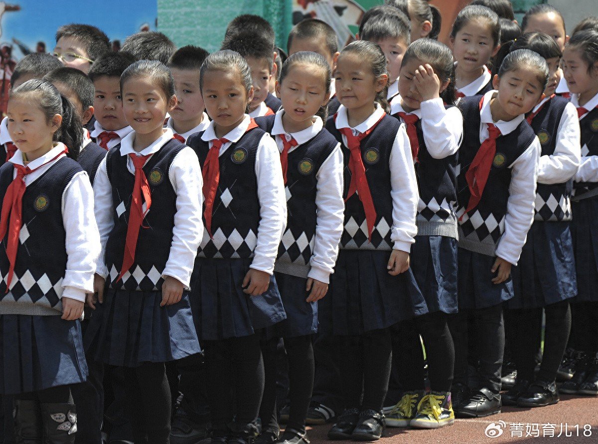 资深老师：学生都穿校服，家里是“穷还是富”，却能一眼看穿