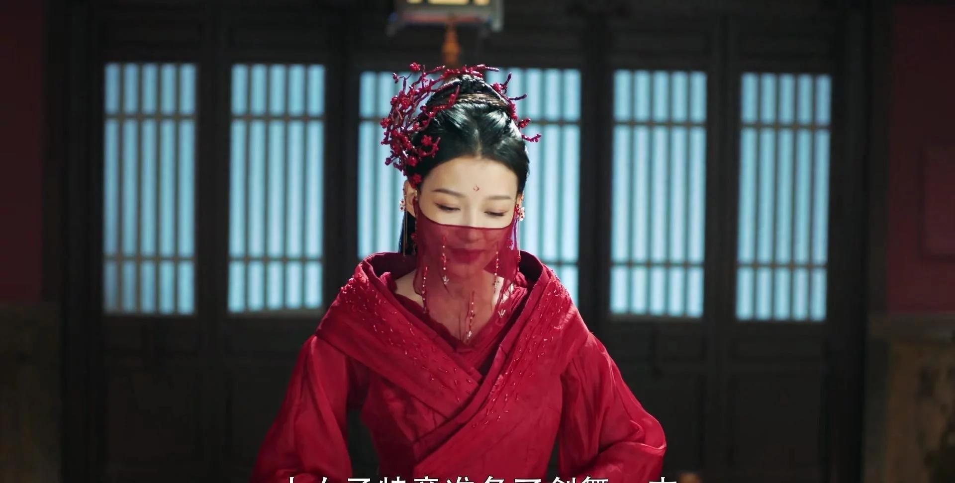 今夕何夕孙怡一袭红衣大气稳重不愧是冬月红衣剑舞惊艳