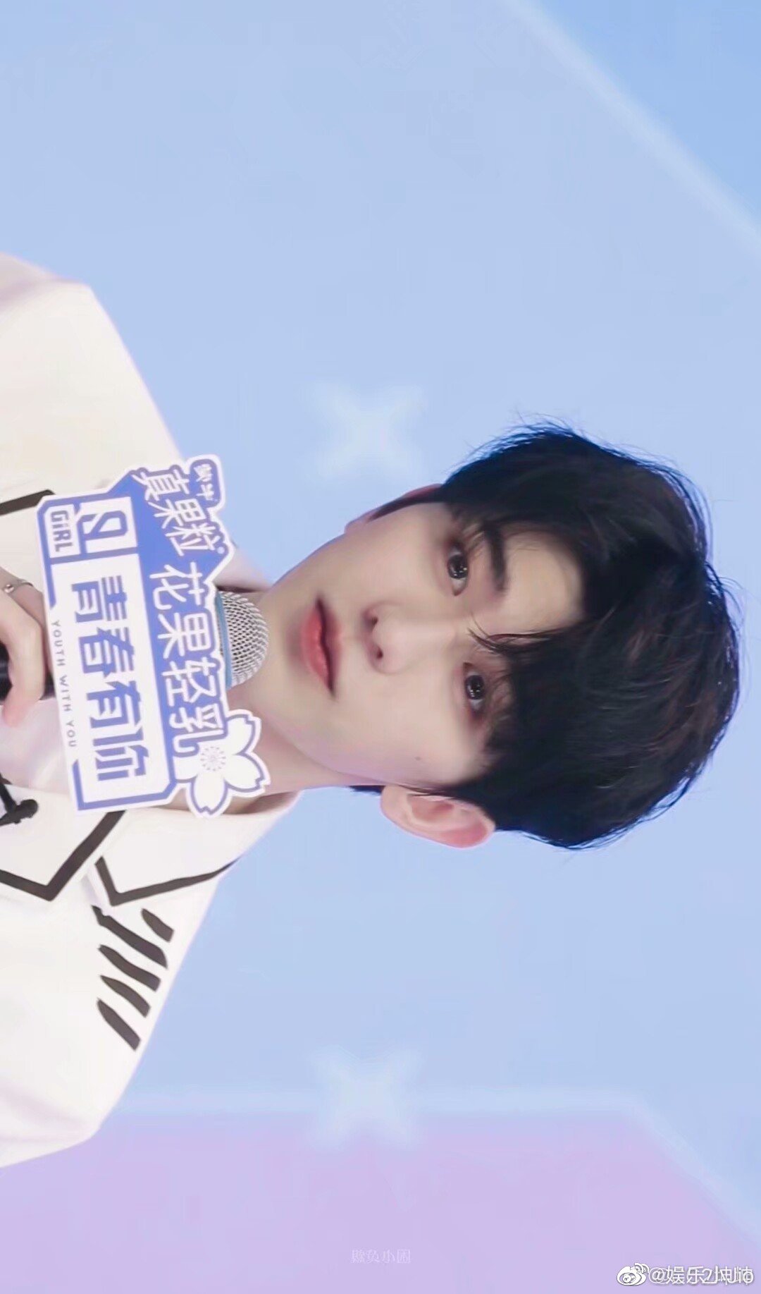 蔡徐坤新歌《home》空降第一蔡徐坤真是实至名归恭喜蔡徐坤优秀的音