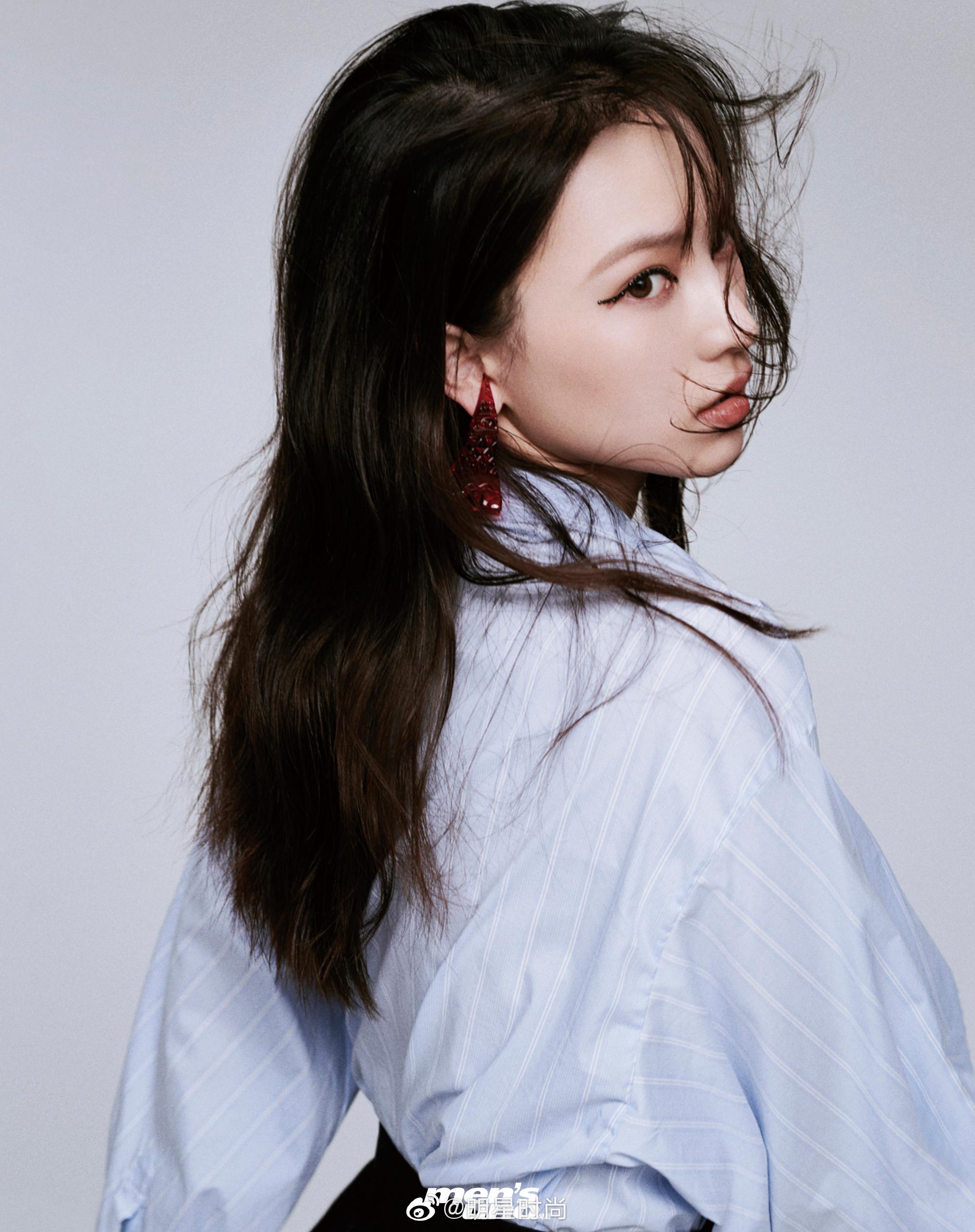 黄灿灿最新mensuno杂志内页大片释出