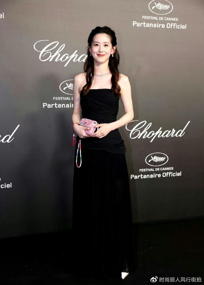 说起戛纳，你第一时间想到的是什么？...