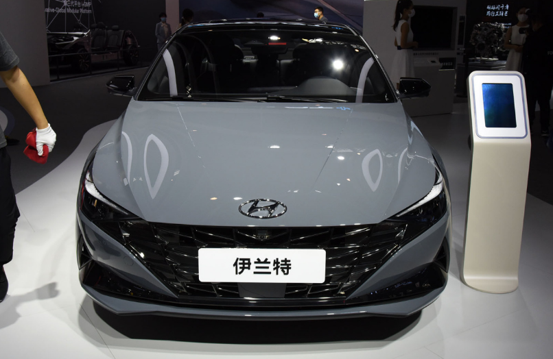 日韩系涡轮增压家轿对决：现代伊兰特对标大众朗逸