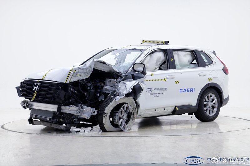 中保研最新碰撞测试成绩出炉比亚迪海豹奔驰c级等表现如何