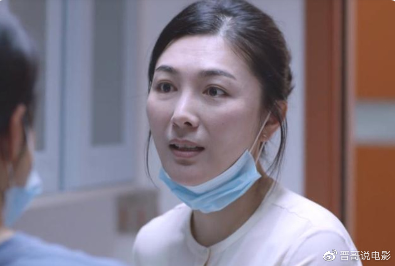 1,程雁,扮演者闫勤,毕业于中央戏剧学院,1982年出生