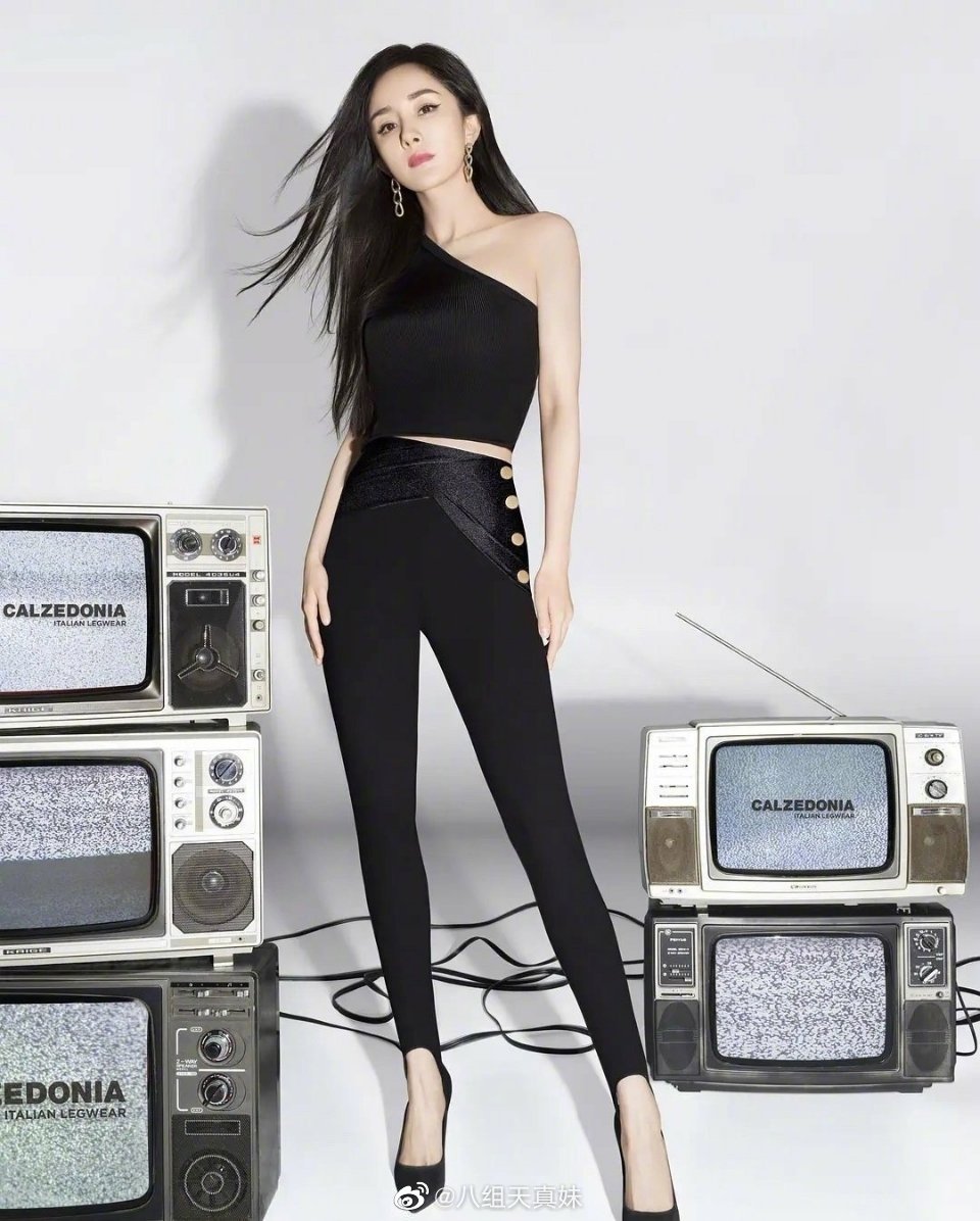 杨幂这身材比例真是绝了吧6767腿好长腰好细