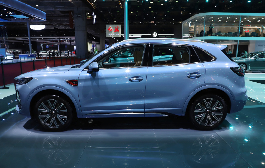 38万起,新红旗hs5良心-新浪汽车