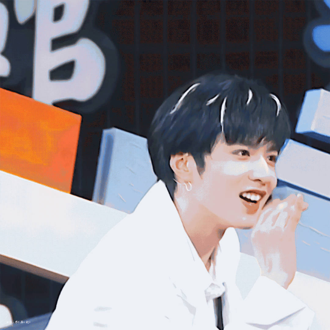 刘耀文无限超越班猪_tf家族刘耀文资料_巴蜀中学初一34班刘耀文