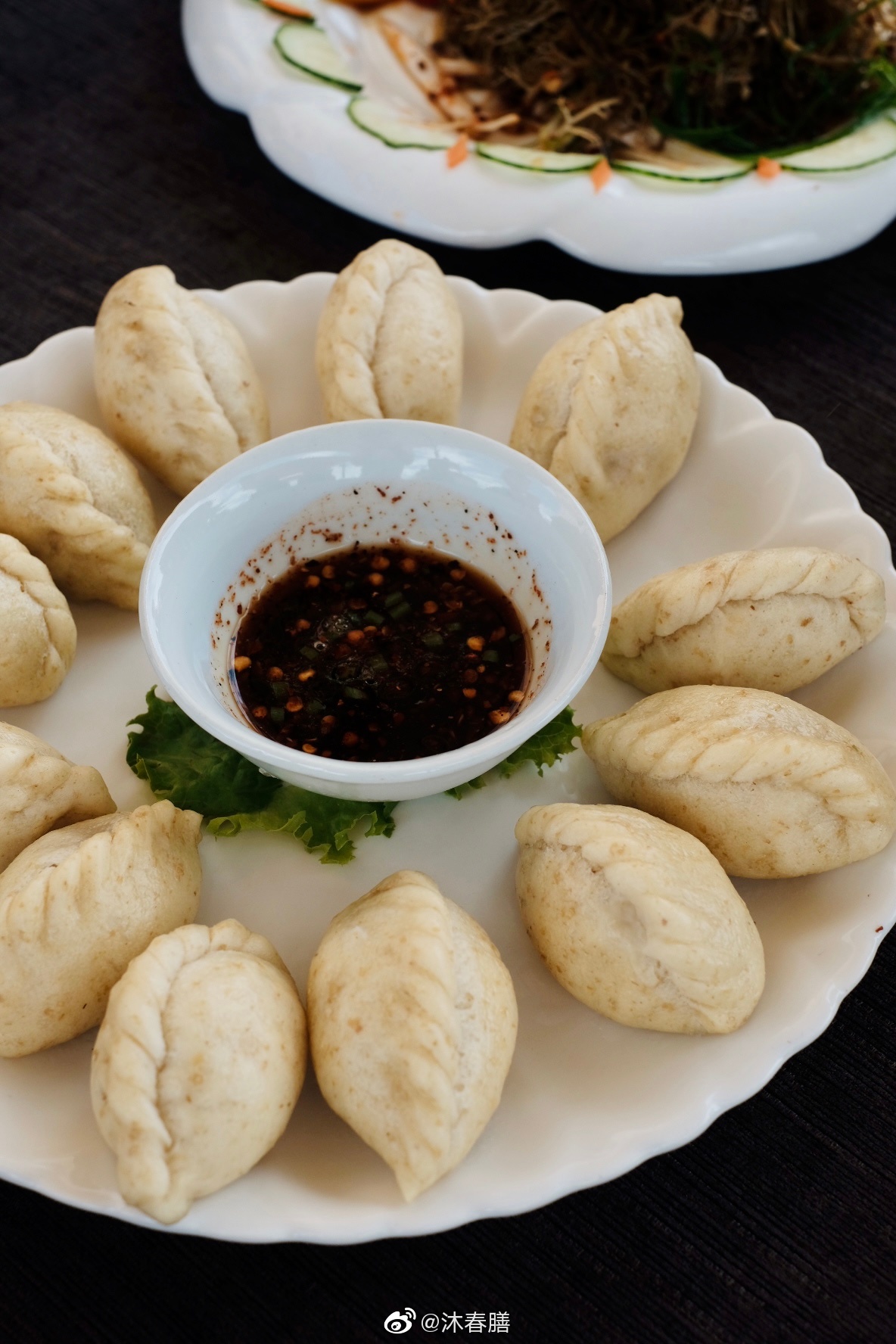 藏餐 树花,藏包子,炖牦牛,青稞饼,酥油奶渣,酥油奶渣配饼