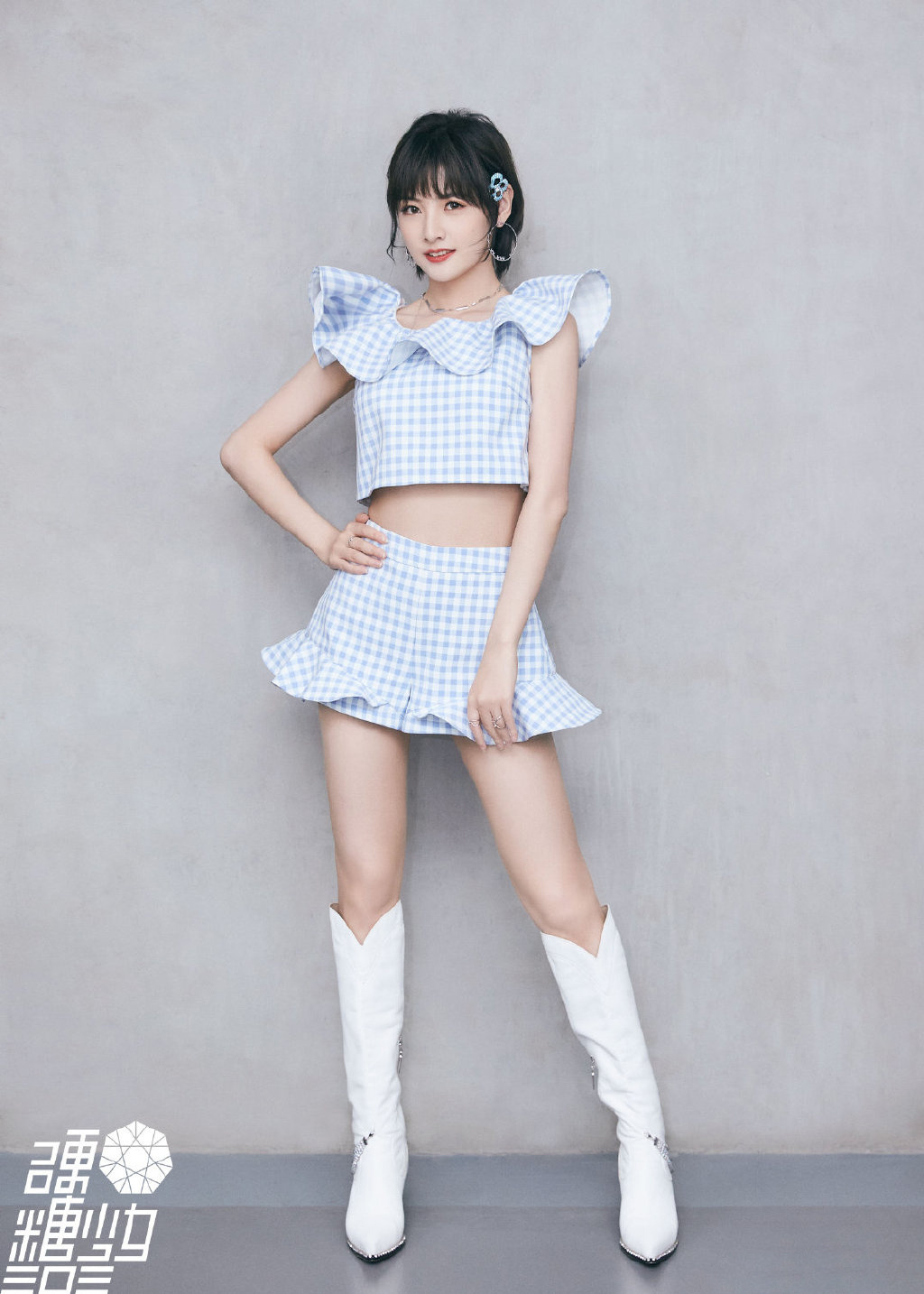 硬糖少女303赵粤清新甜美写真好美