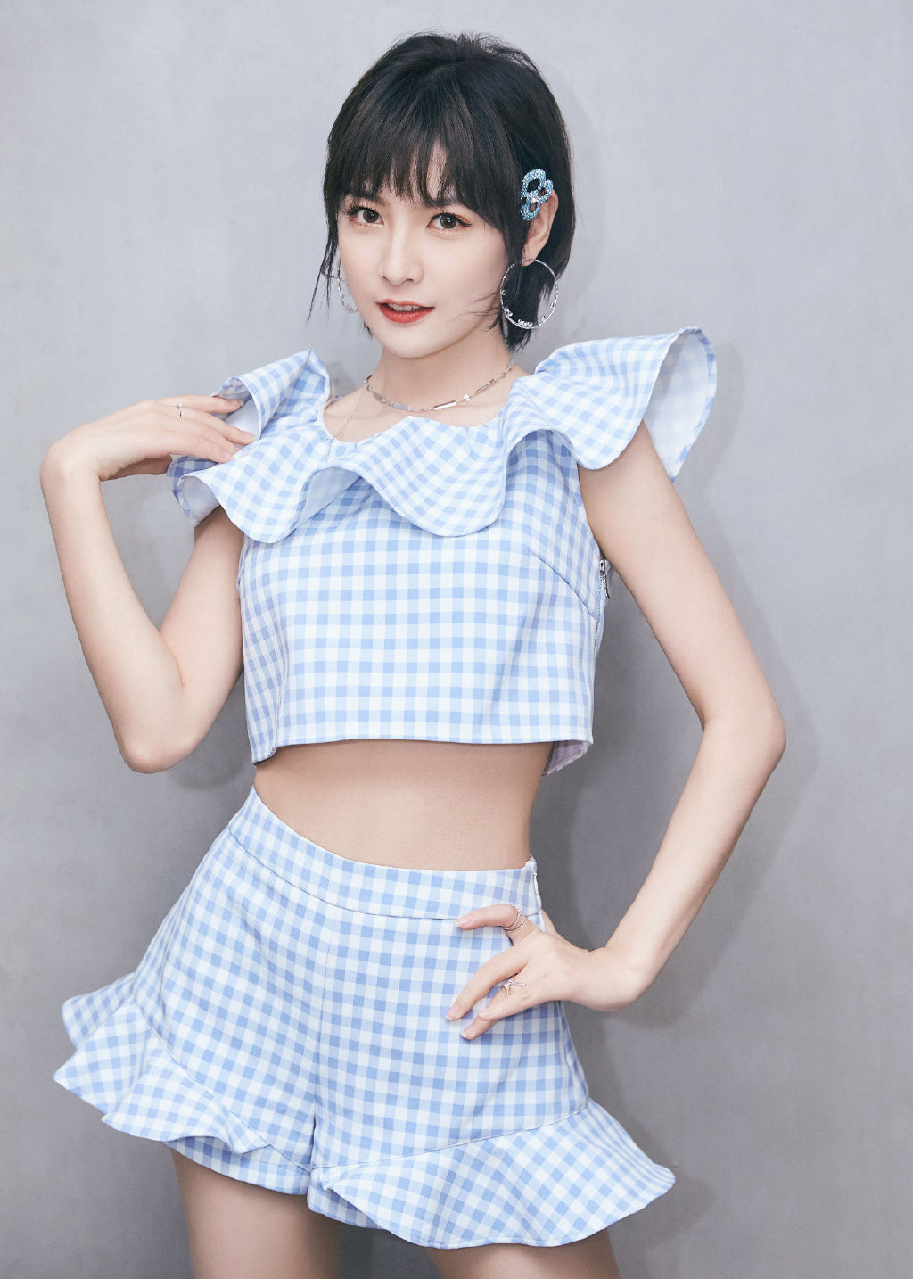 硬糖少女303赵粤清新甜美写真好美