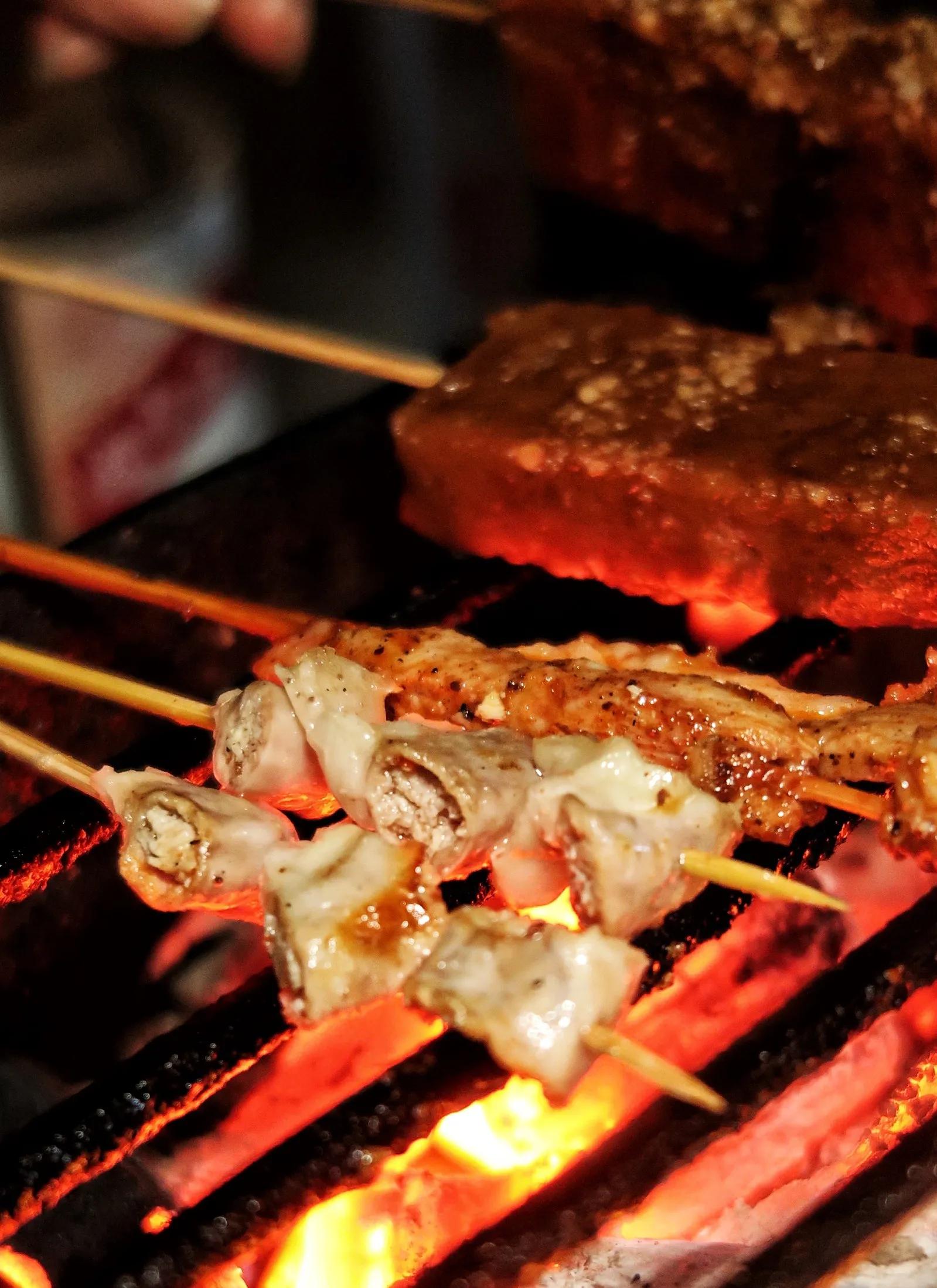 粉肠就要吃肠子的脆韧和粉子的粉糯,两头冲完了粉子怕是都没得了