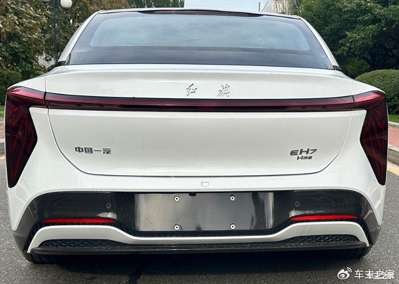 红旗EH7购车指南 长春绿园区4S店信息