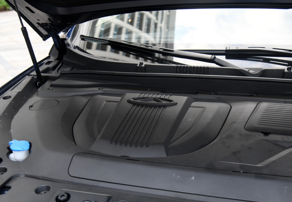 15万级7座SUV如何选？全新吉利豪越L对比捷途X90