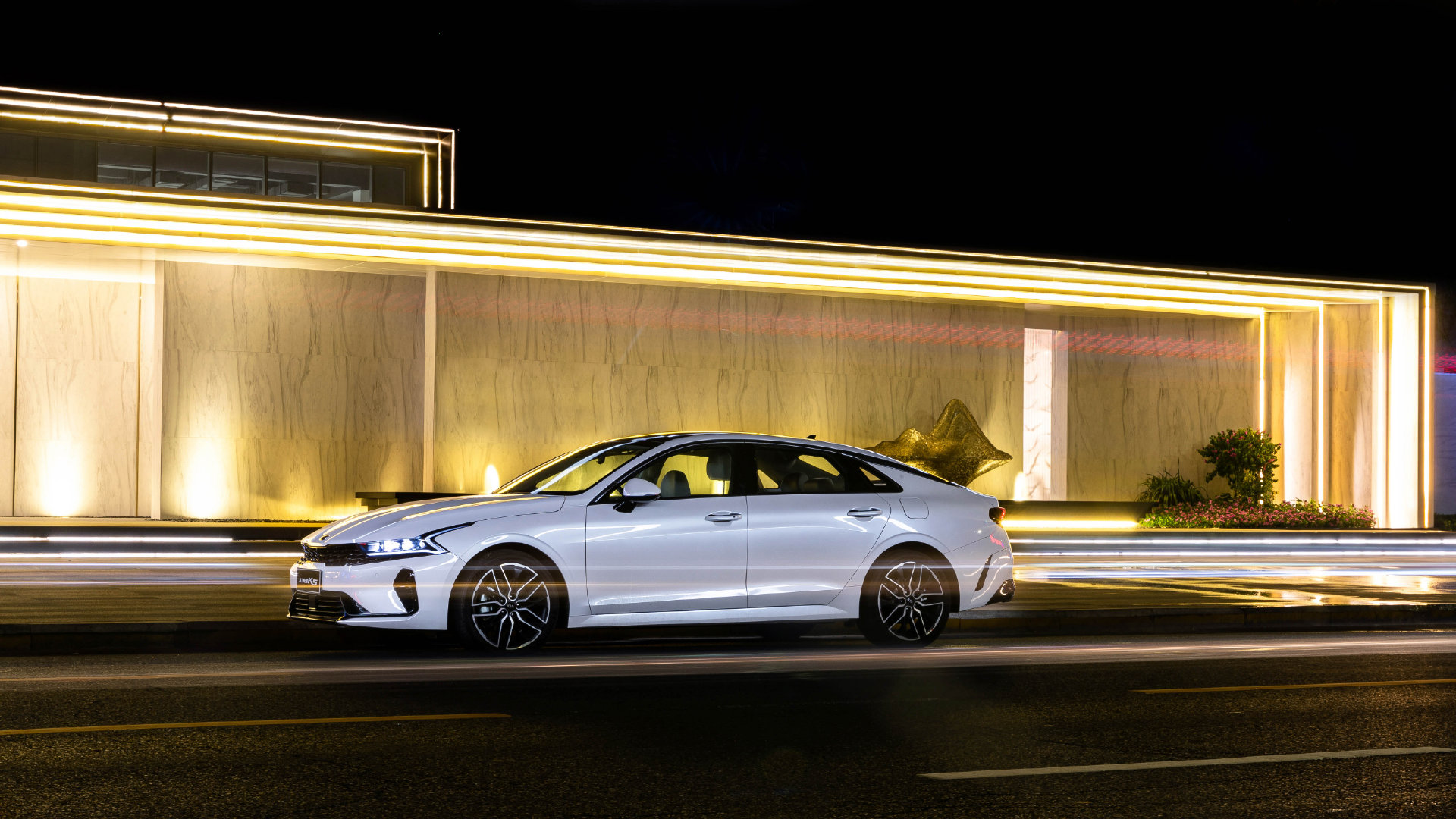 凯酷引领韩系车归来试驾全新起亚凯酷k5