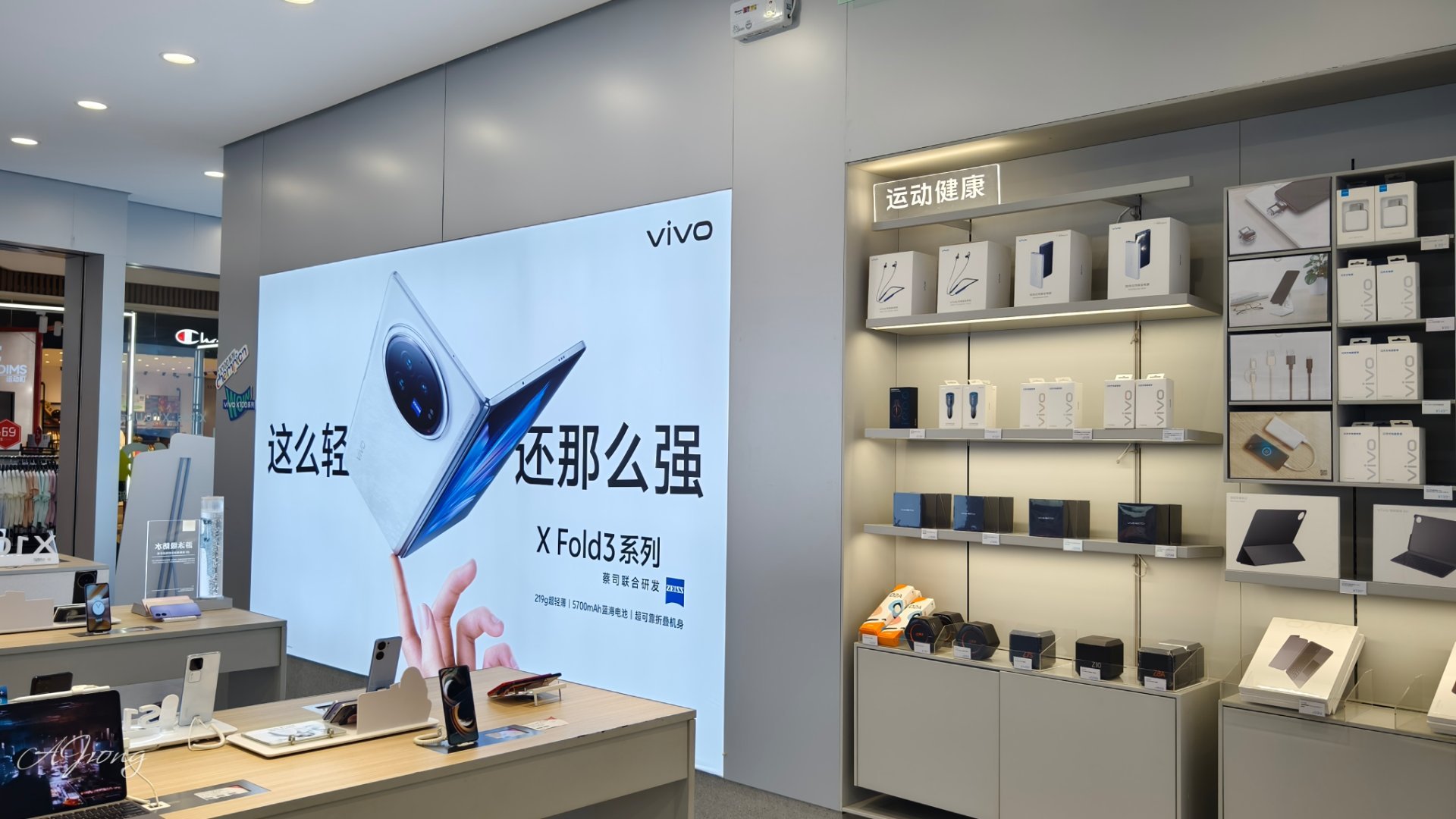 汽车贴膜注意事项 贴膜寿命与日常保养指南