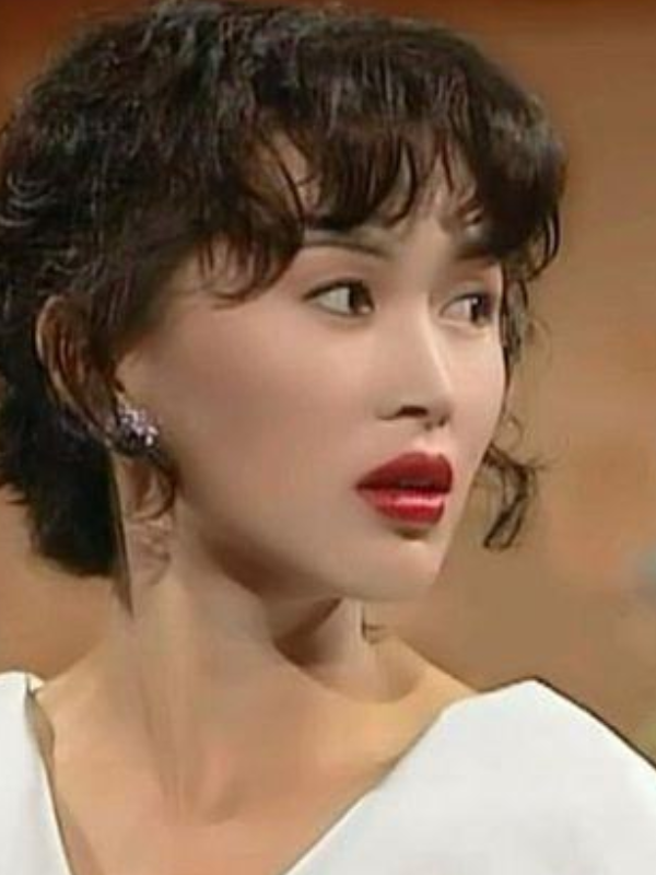 抛弃发妻另娶小娇妻,口碑大跌后找前妻洗白,罗嘉良渣的一言难尽