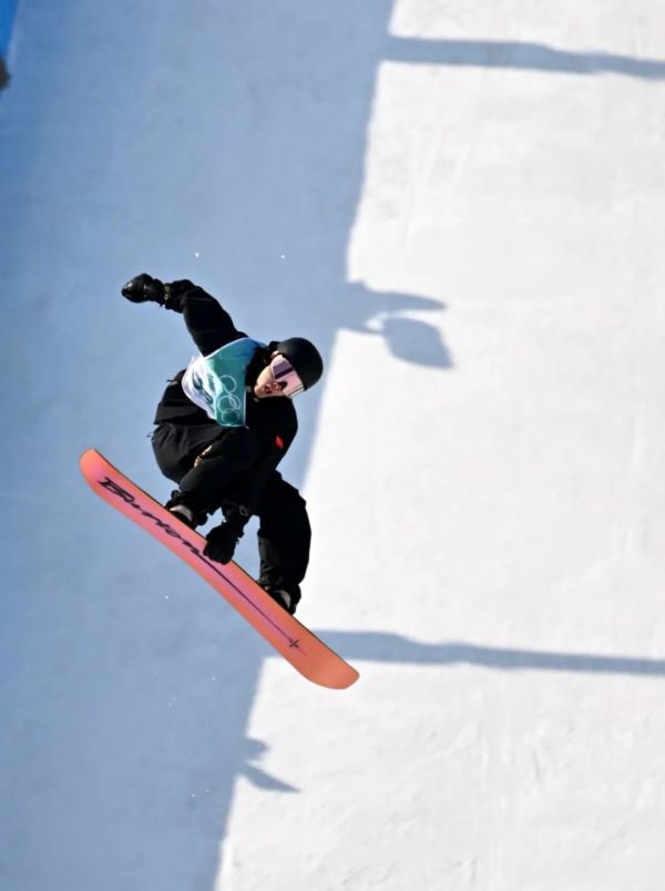 再创历史！苏翊鸣夺单板滑雪男子大跳台金牌休闲区蓝鸢梦想 - Www.slyday.coM