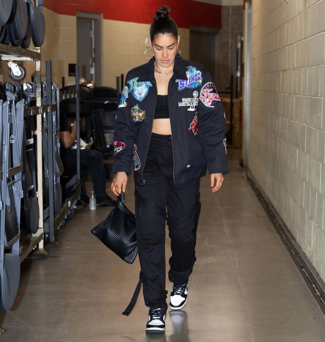 wnba球星kelseyplum身高173cm的穿搭look