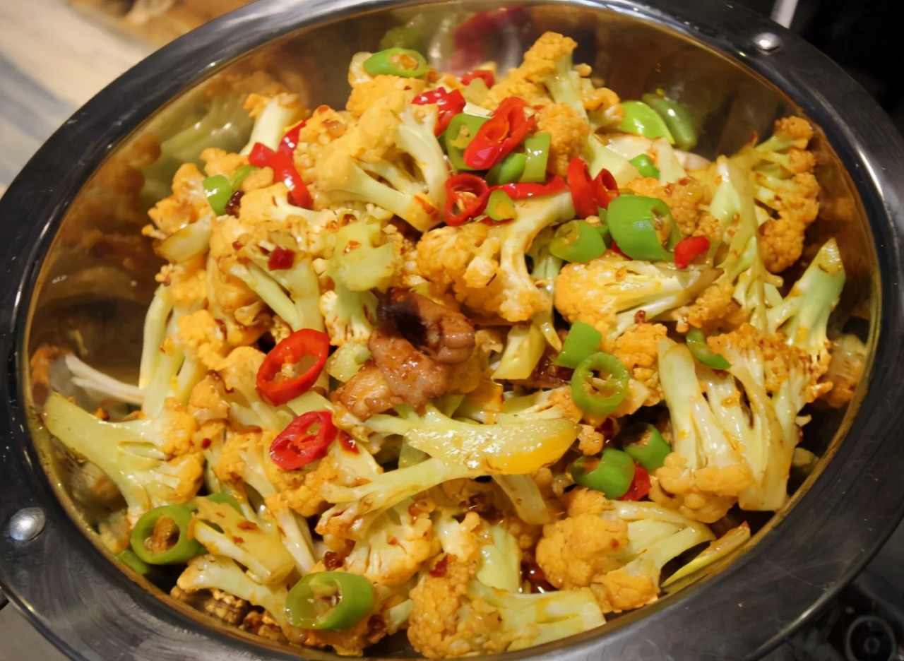 四点一不点",服务员瞧见就知道你是行家|饭店|服务员|回锅肉_新浪新闻