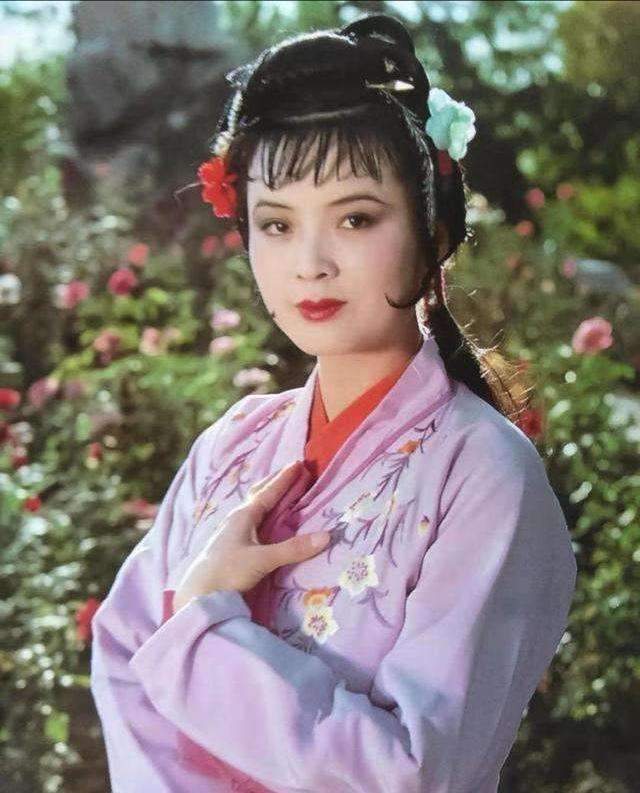 1984年红楼十二钗首次亮相大众电视素颜黑白照美得耀