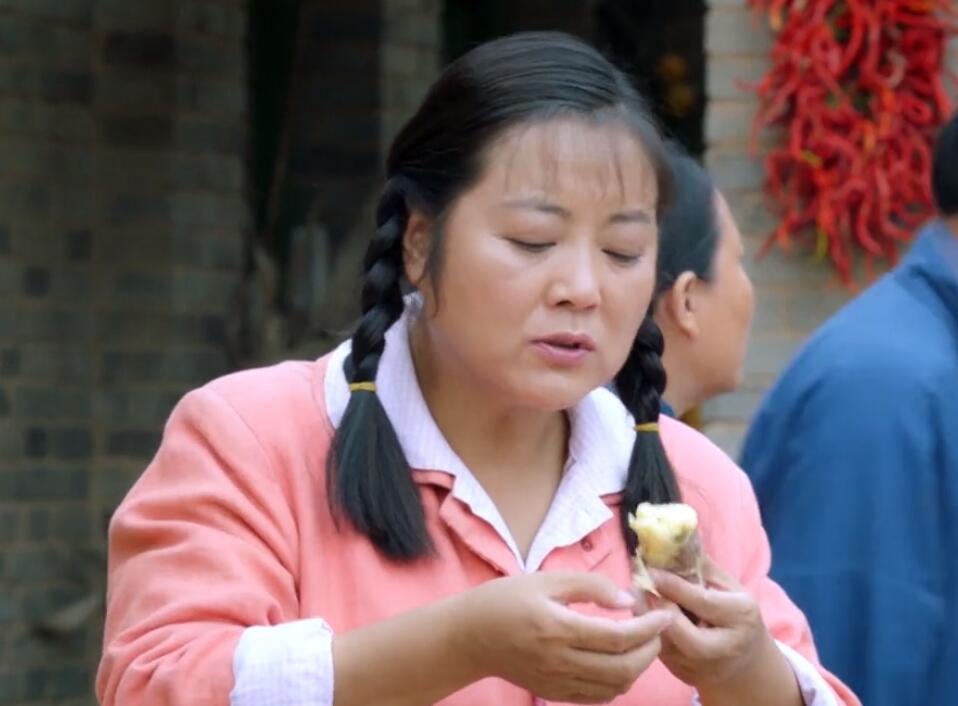 闫学晶王茜华,农村玛丽苏剧两巨头,共同撑起了圣母白莲花半天边