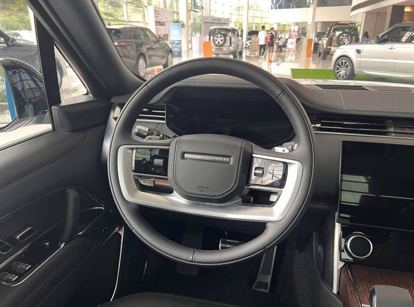 帮你选车全新一代路虎揽胜实拍豪华感依然在线v6v8发动机