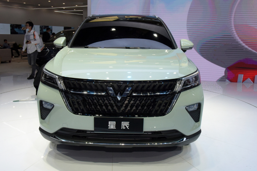 谁才是高颜值入门级SUV？五菱星辰对比启辰大V