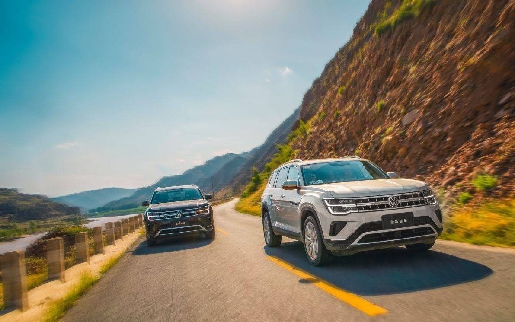 除了宝马X5，这两款中大型SUV也公认性价比高，家用超合适！