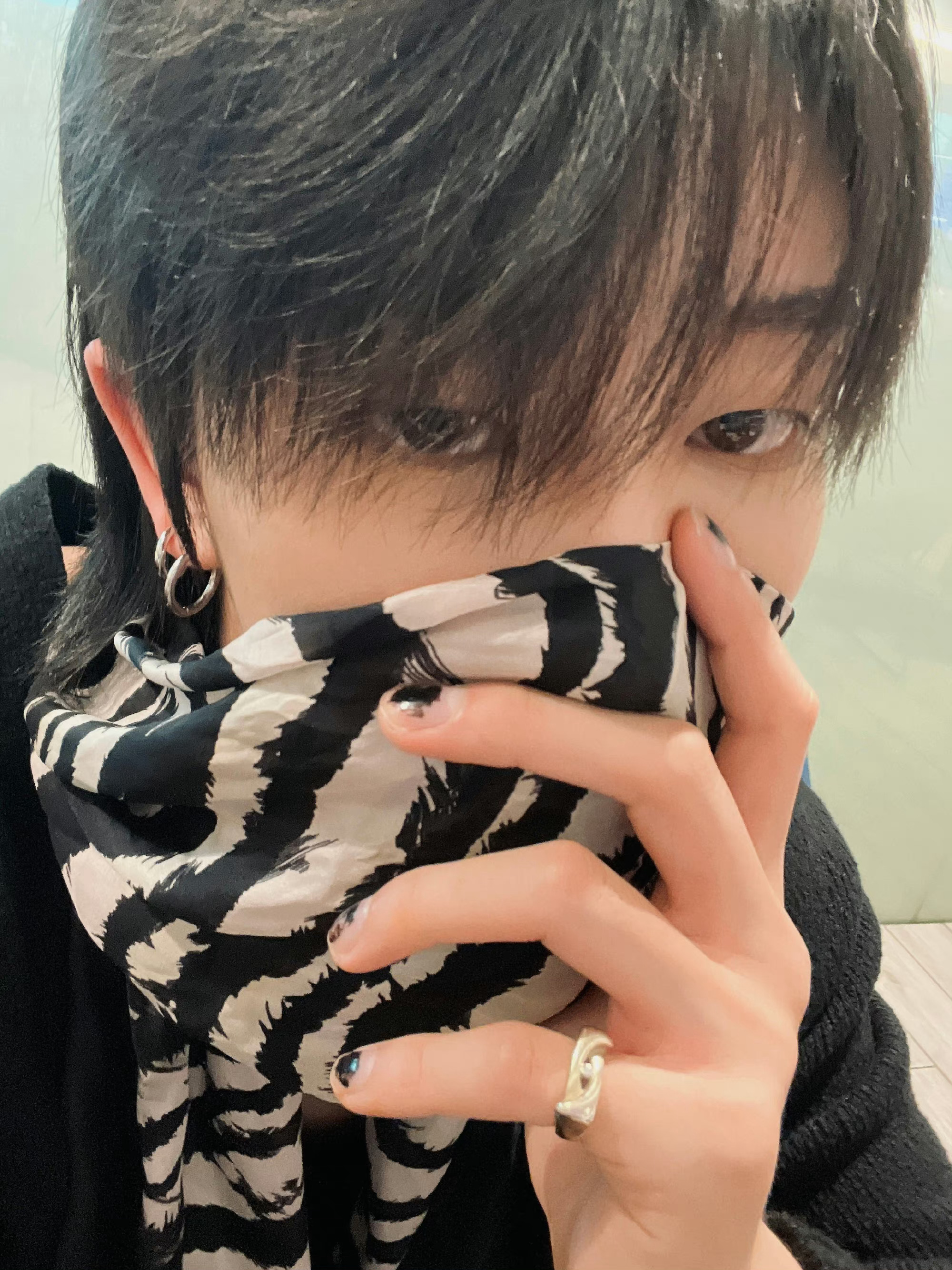 徐明浩回国啦欢迎回家小八晒了怼脸自拍小八真的好帅呀