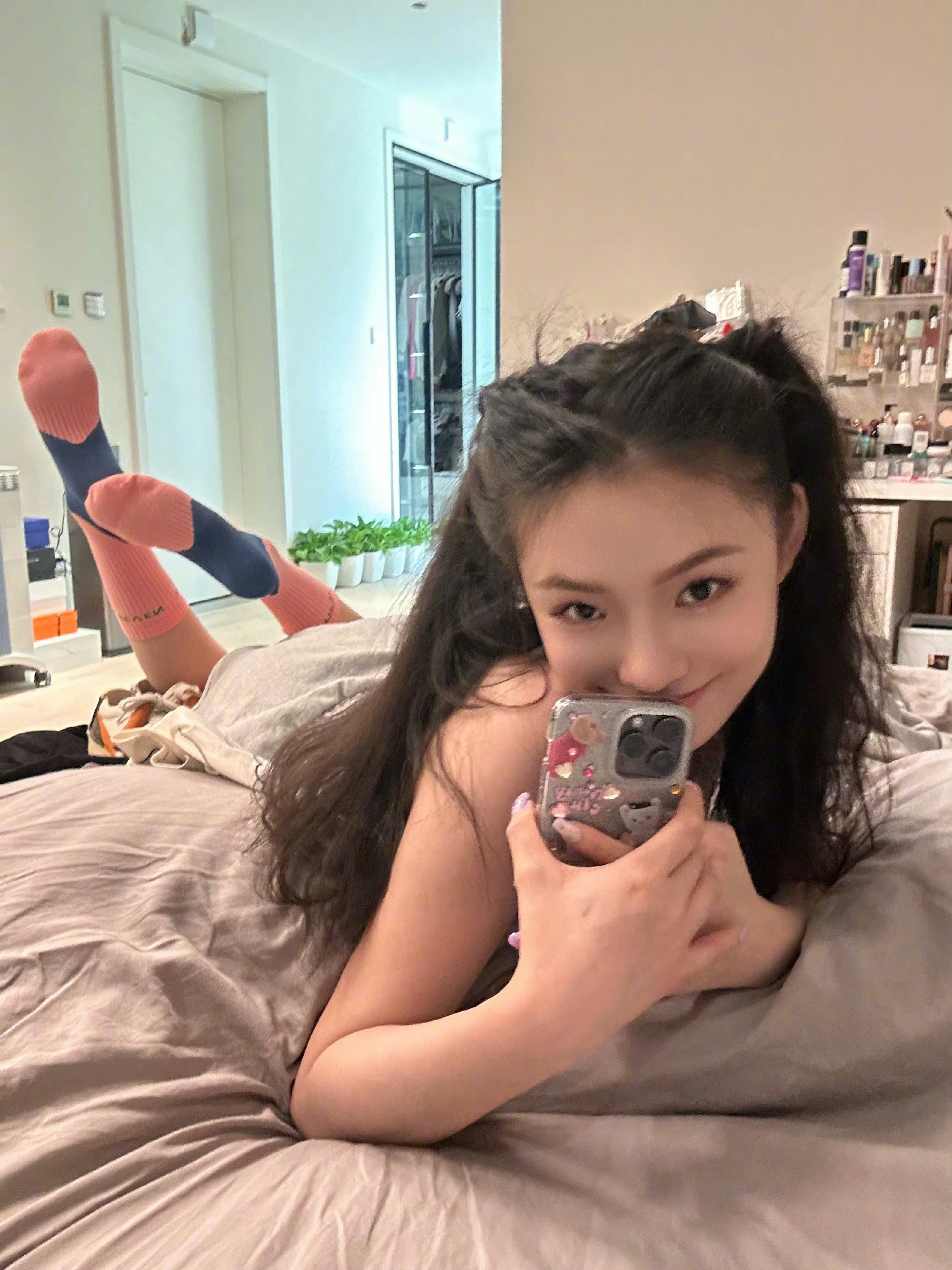 林允少女感双马尾造型随拍俏皮可爱高中生即视感