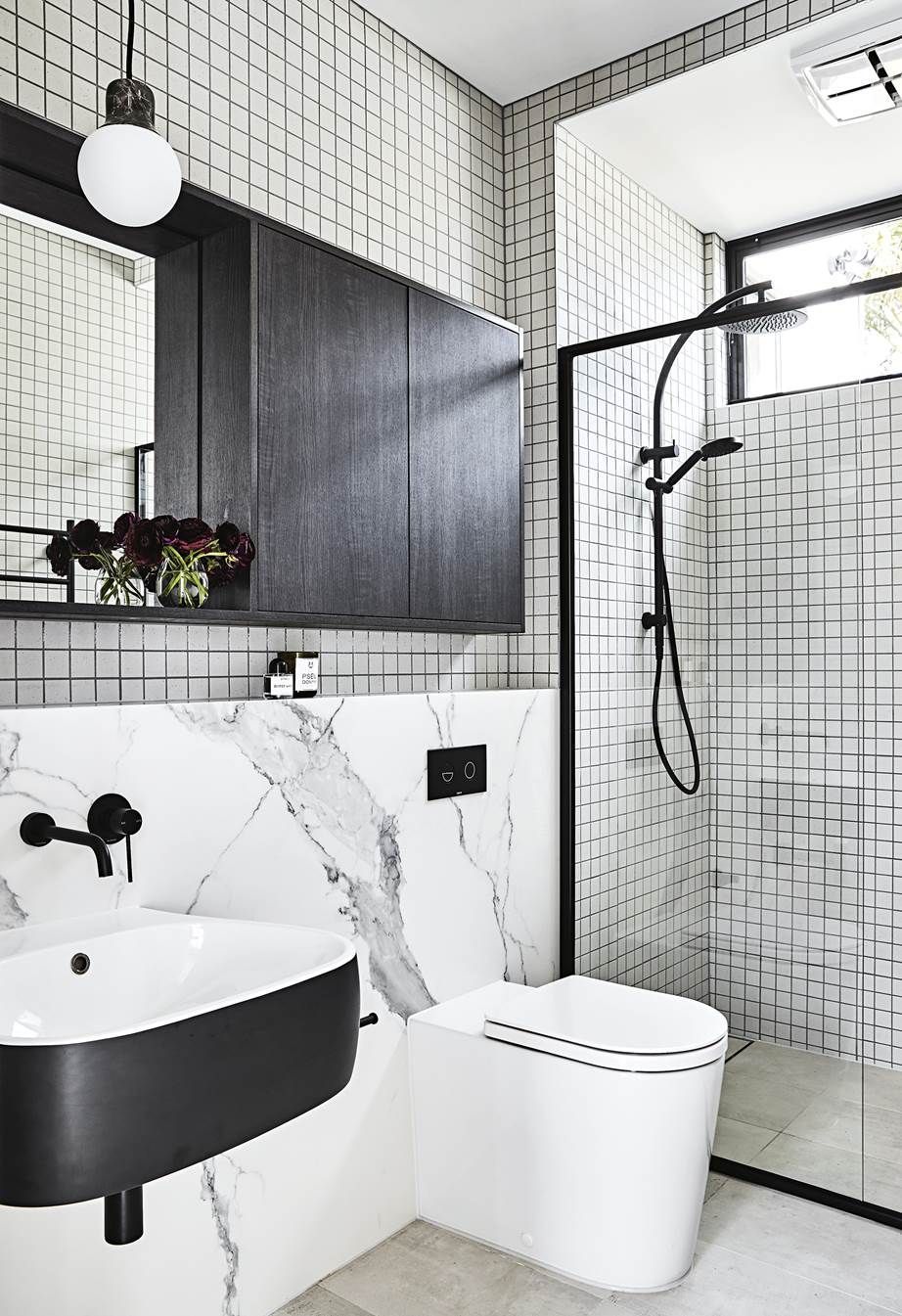 黑白配男生女生配卫生间采用黑白色系不一定展现酷