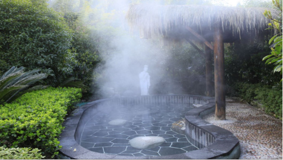 来明月山体验温泉界平平无奇的小天才