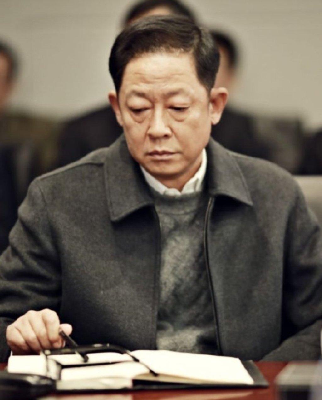 娱乐圈又出大瓜,大佬级男演员私生活混乱,先后出轨四名知名女星|女明星|狗仔|男演员_新浪新闻