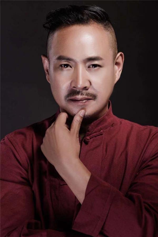 电影生死坚守热播演员刘硕饰演孙部长