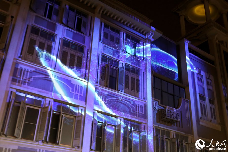 五一假期厦门上演3d灯光秀骑楼墙面变身海底世界铺满美好寄语