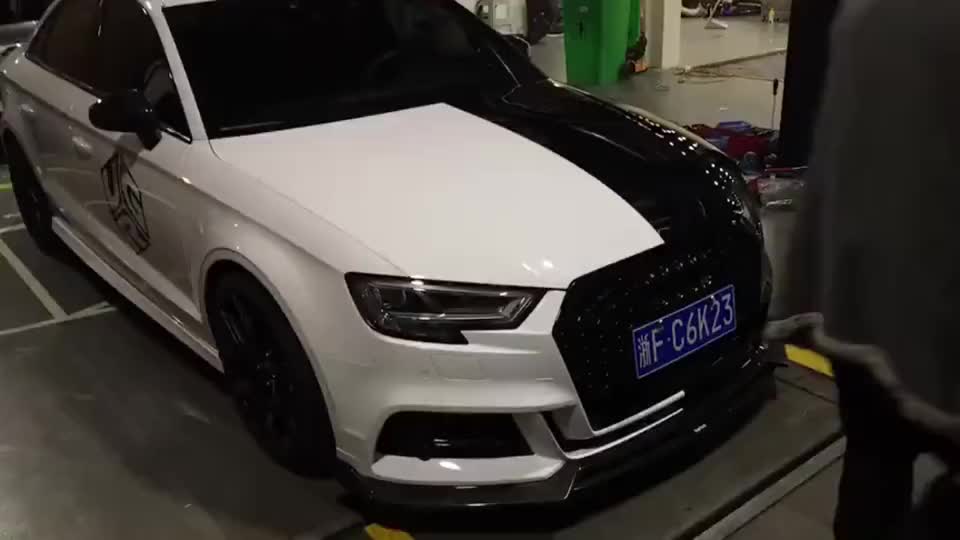 两辆奥迪s3改装车,双色车身有个性