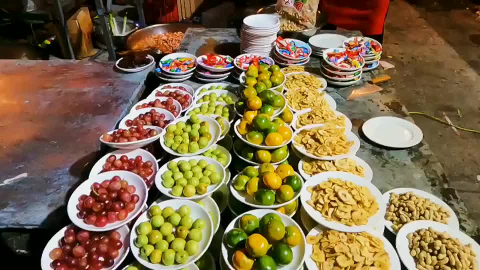 徐州农村大席实录有人说它脏乱差也有人说它是人间美味