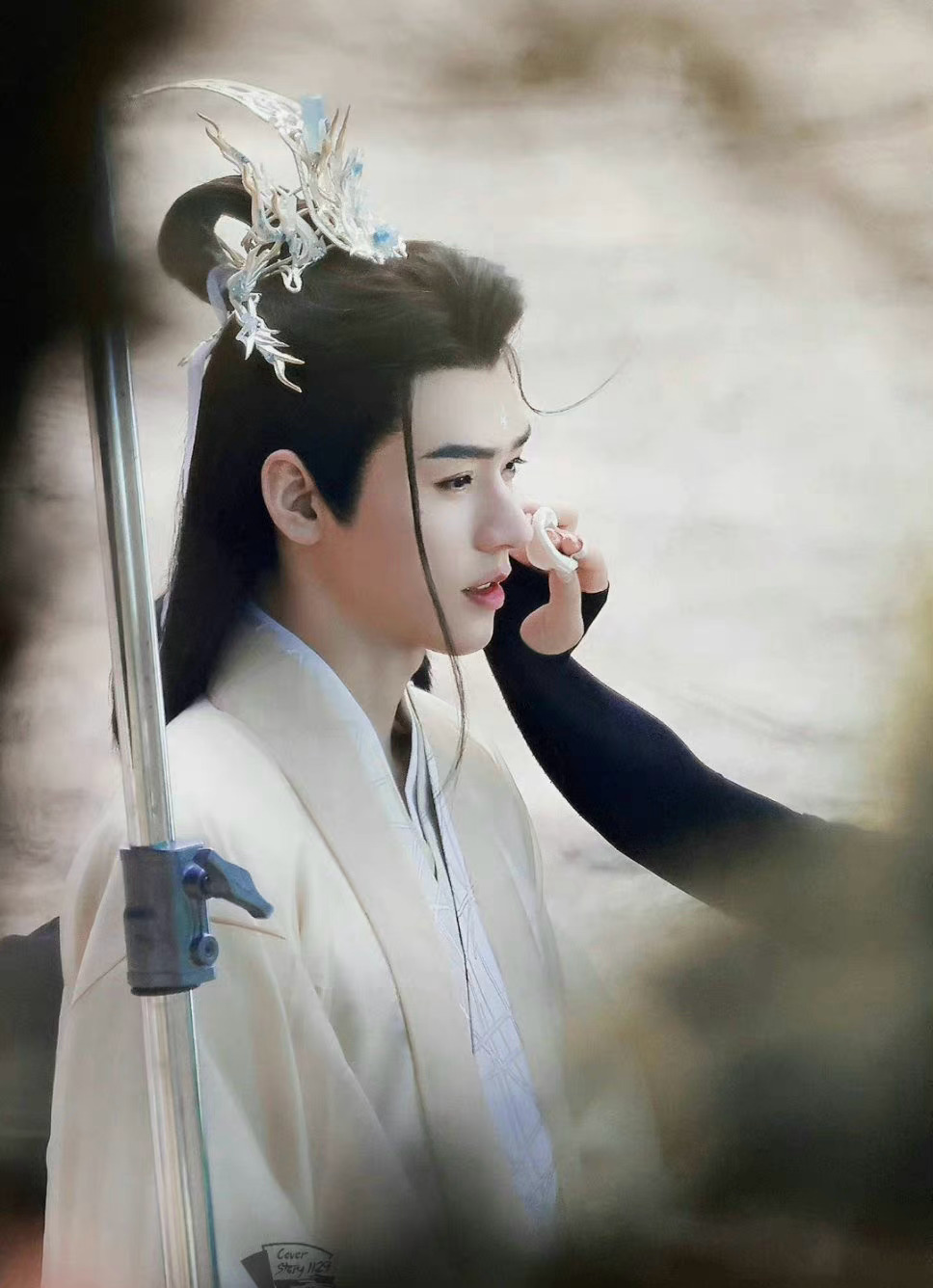 龚俊狐妖小红娘月红篇新饭拍图服化道能入眼吗