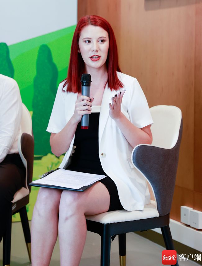 纪录片《村里来了外国人》媒体见面会在三亚举行休闲区蓝鸢梦想 - Www.slyday.coM