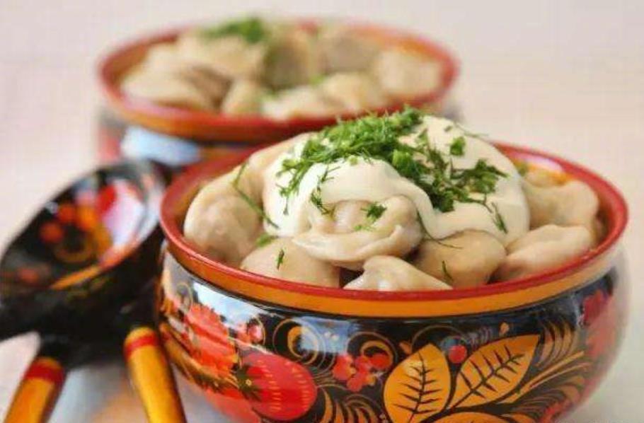 俄式饺子注重馅料,做出的饺子馅大皮薄,味浓不腻_高清图集_新浪网