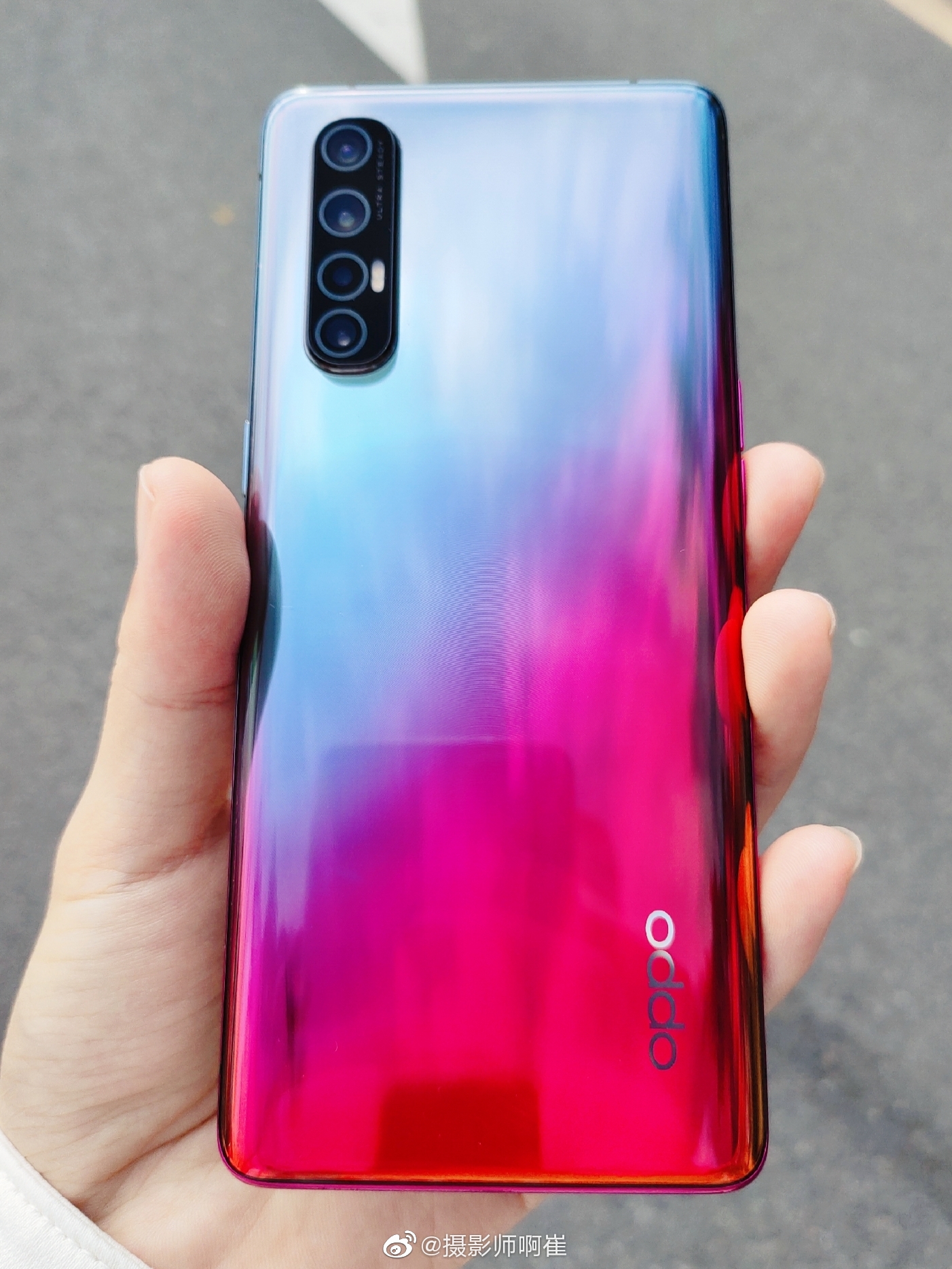 opporeno3pro是我使用过设计最好看手感最好的手机