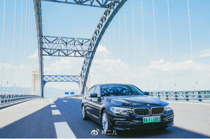 BMW 530Le与创业者的碰撞—— 从5系到530Le的“升级”：内在的改变是