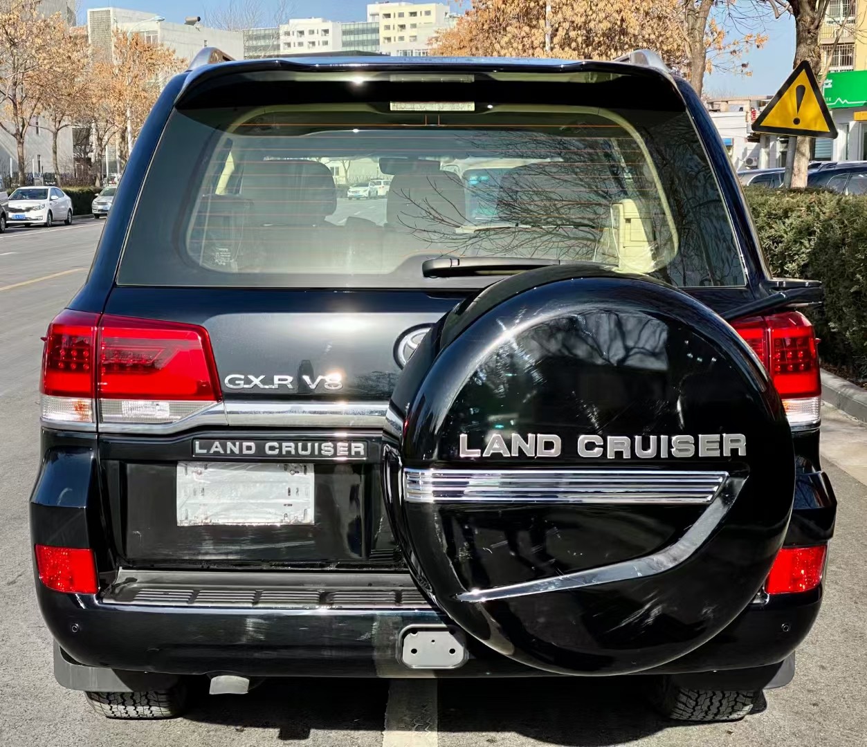 20款丰田酷路泽4600配置 陆巡v8包牌包税全国分期