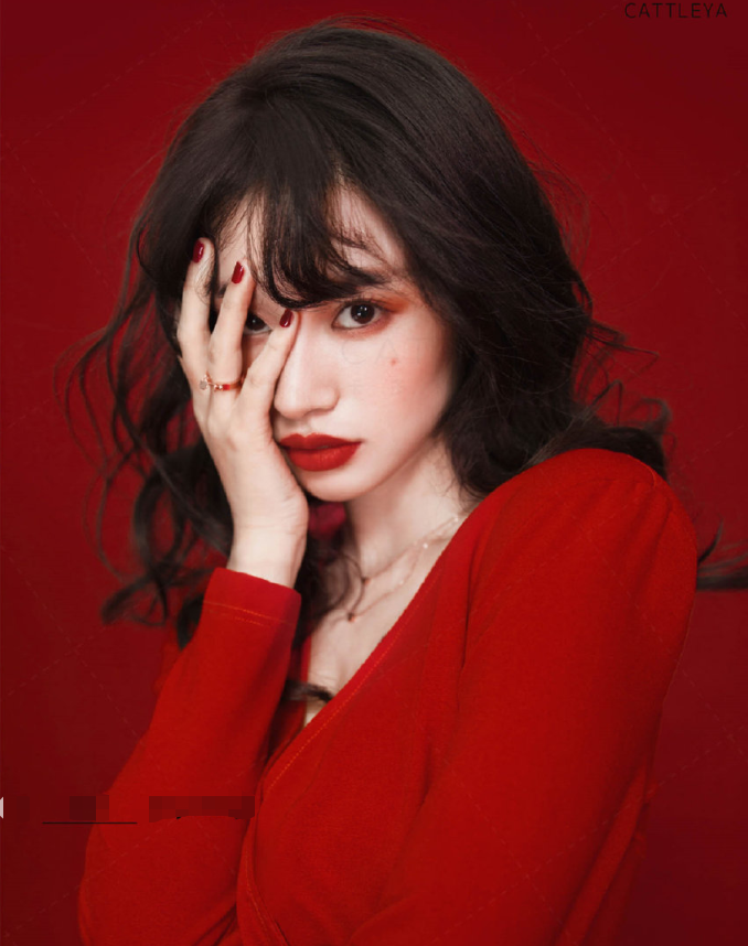 有种"整容"叫段小薇化浓妆,本以为会很丑,却更像小松菜奈了