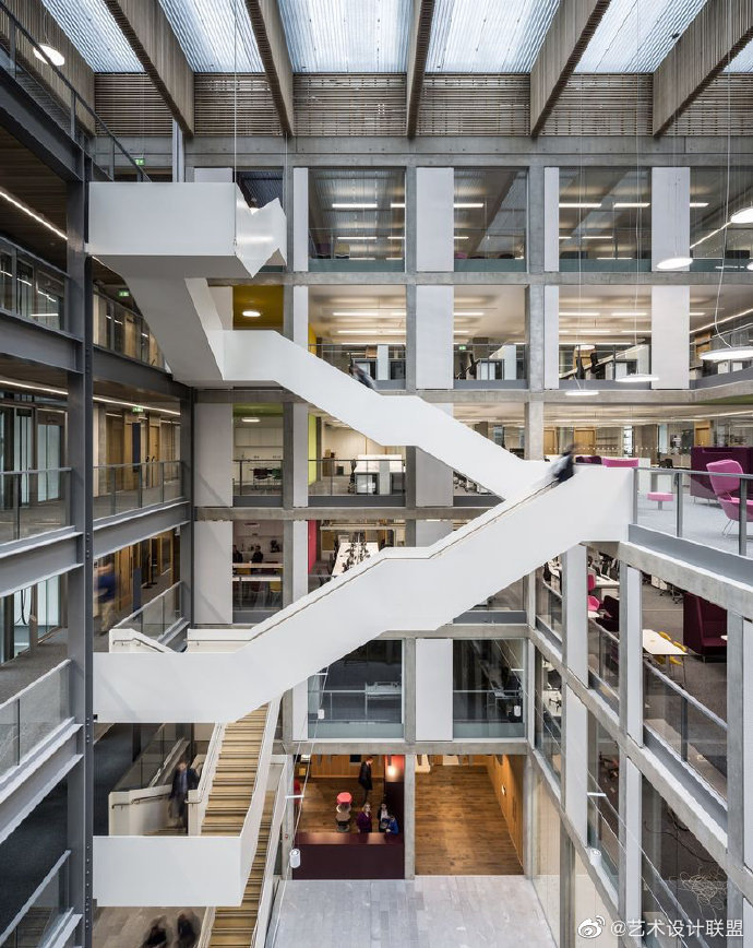 建筑中的通高空间